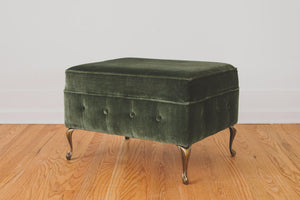HS Collection Velvet Ottoman