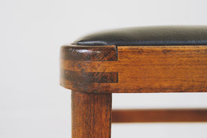 English MCM Stool