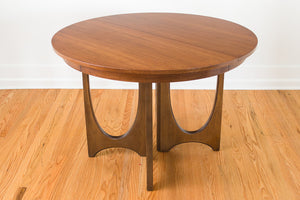Broyhill Brasilia Dining Table