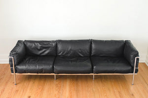 Le Corbusier LC2 Sofa