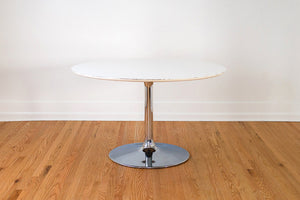 Saarinen Style Tulip Table