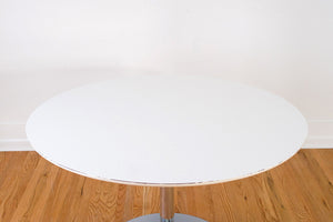 Saarinen Style Tulip Table